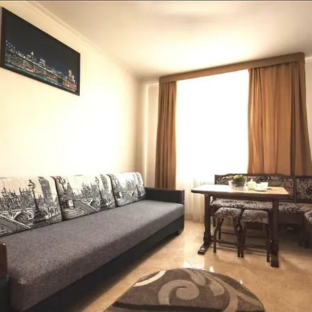 Квартира Трускавец,Бювет 500М アパート